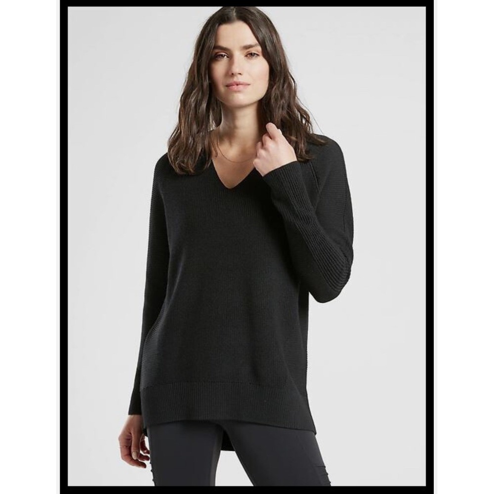 Athleta Hanover Refined V-Neck Sweater Women's XXS Black Merino Wool Blend Knit